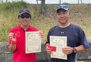 男子Ｄ ４位Ｔ優勝　門脇・高寺ペア